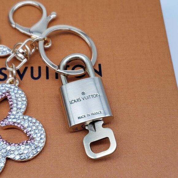 Authentic Louis Vuitton Gold Lock & Box w/ Unbranded Clover Bagcharm - Picture 4 of 8